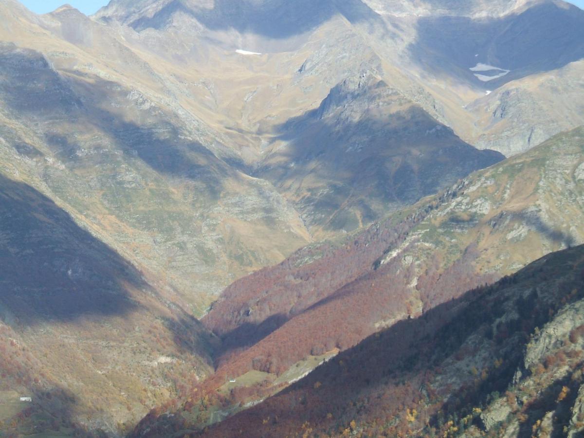 Appartamento Vu Du Toit Luz-Saint-Sauveur Esterno foto